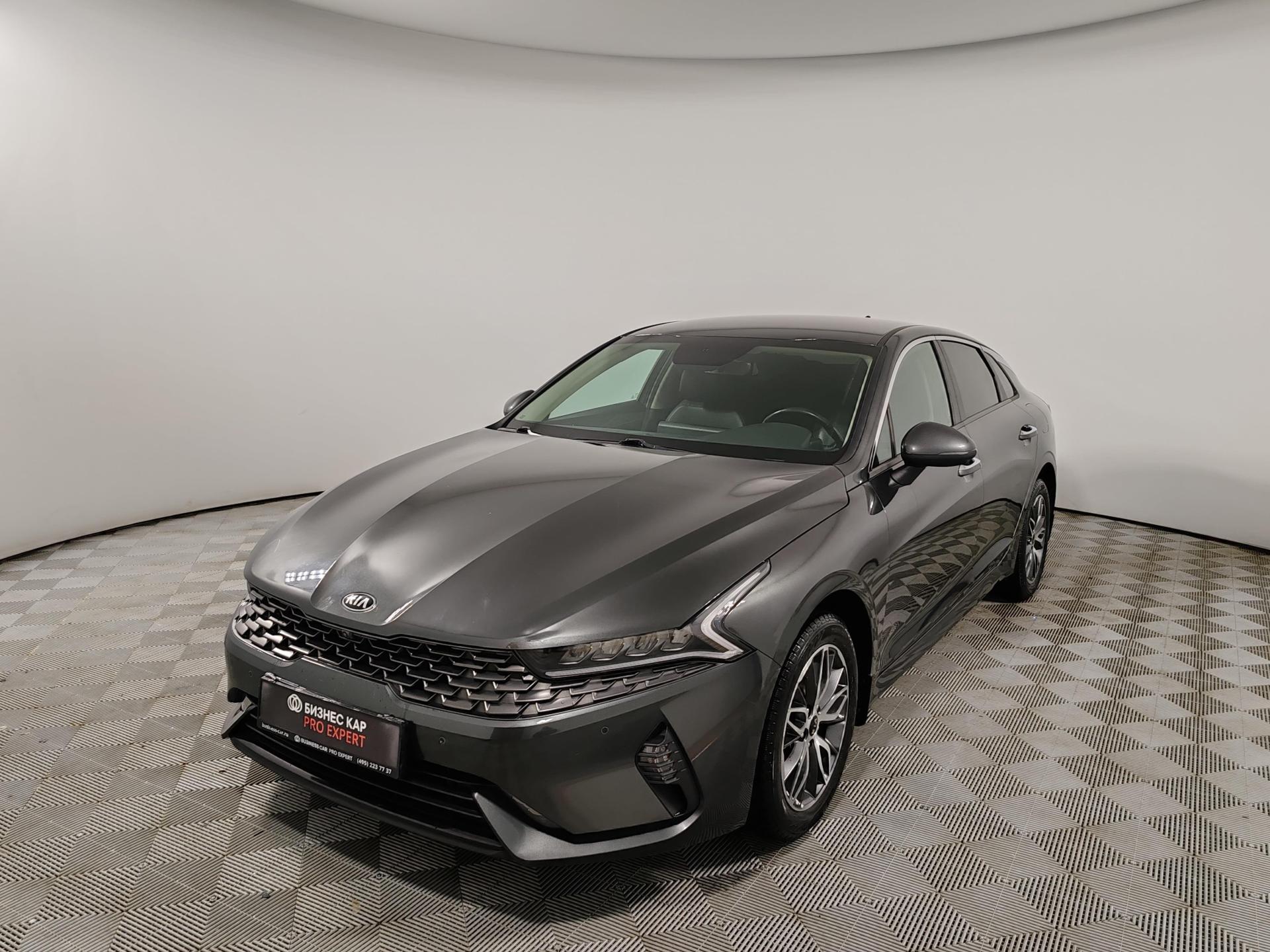 Kia K5, III