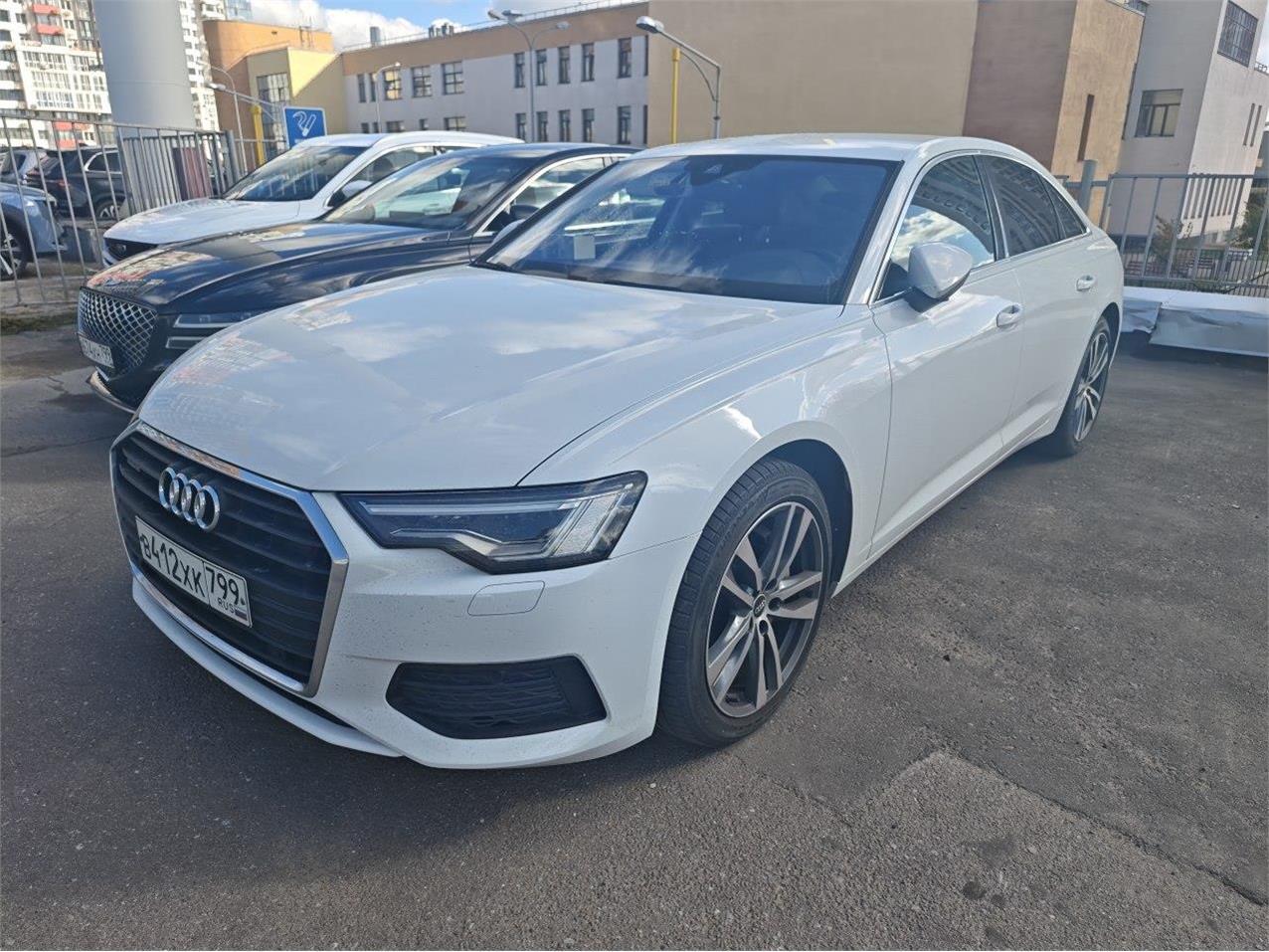 Audi A6, V (C8)